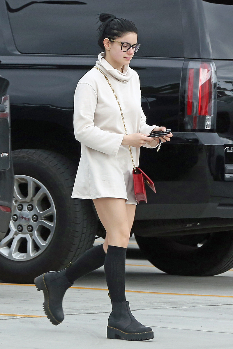 Ariel Winter Shows Off Her Super Toned Legs In Los Angeles