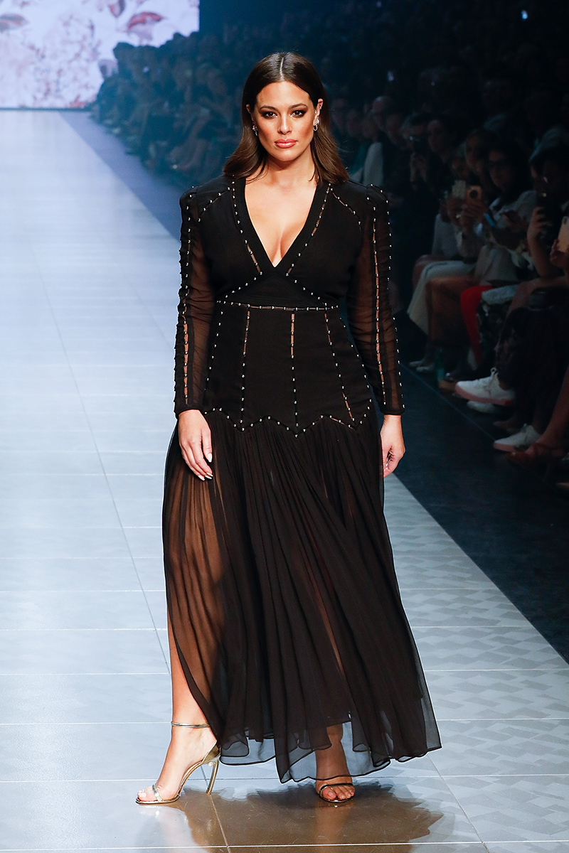 Ashley Graham arrives ahead of Runway 3 at Melbourne Fashion Festival