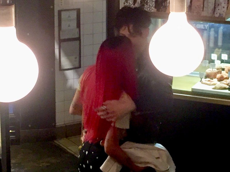 Halsey and boyfriend Yungblud pack on the pda