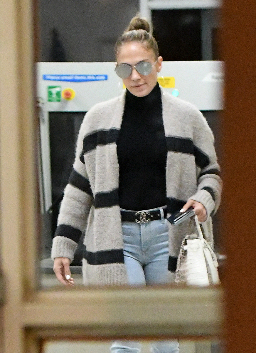 Jennifer Lopez and Alex Rodriguez Are Seen Arriving Back to Miami