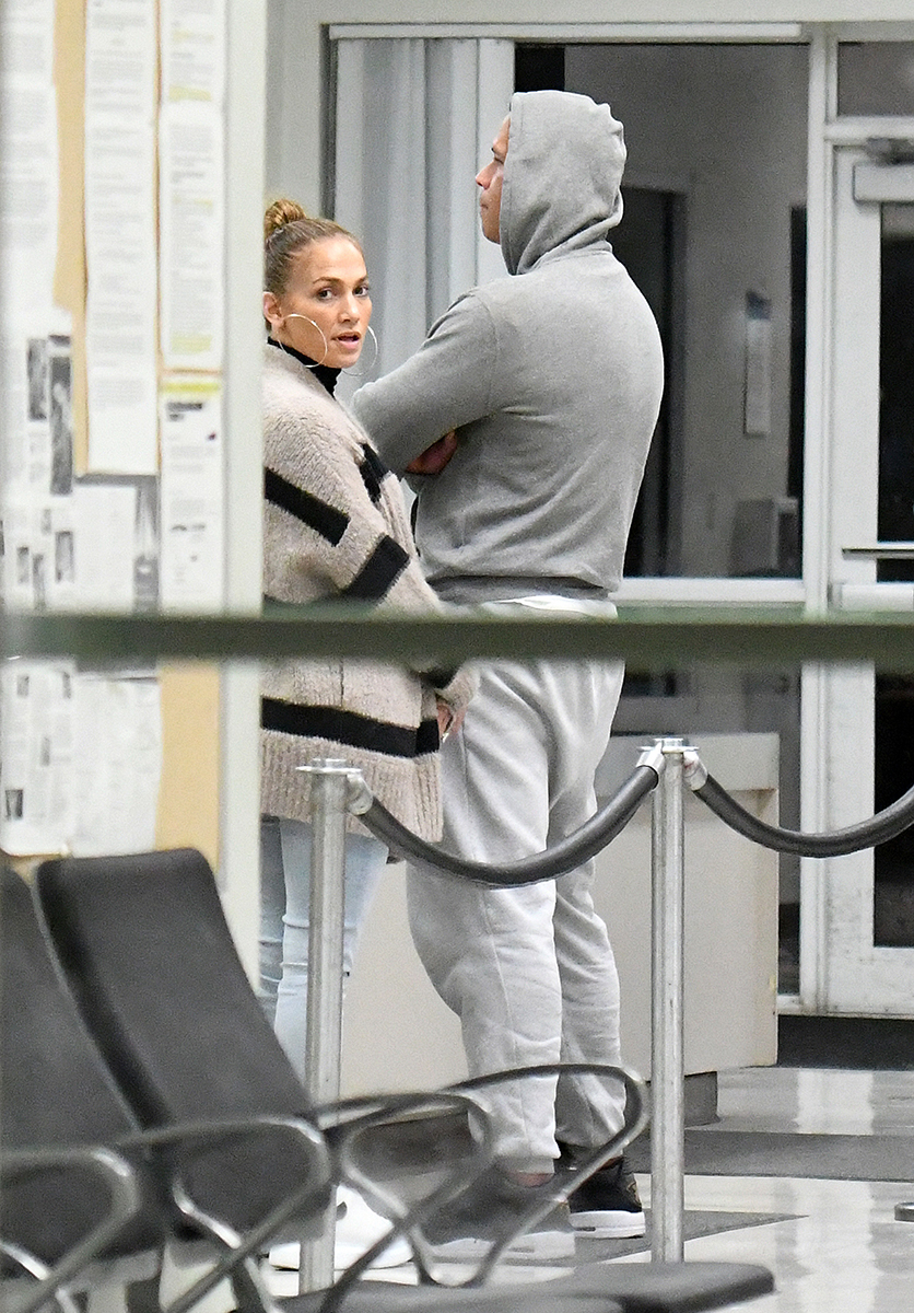 Jennifer Lopez and Alex Rodriguez Are Seen Arriving Back to Miami