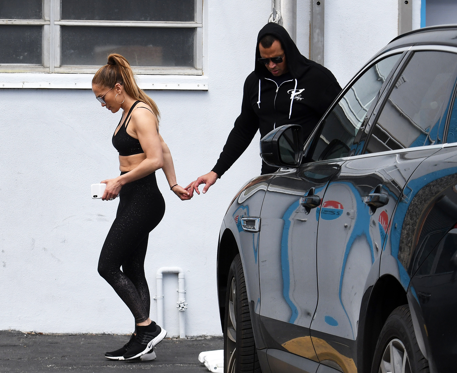 Jennifer Lopez and fiancee Alex Rodriguez hit the gym