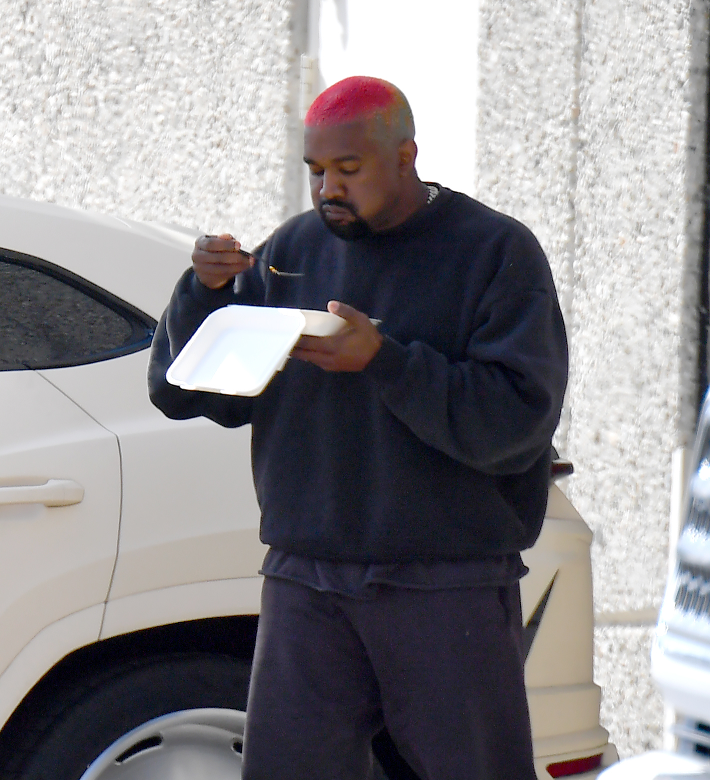 Kanye West Eats His Lunch on the Go in Stylish Sweatpants: Pics!