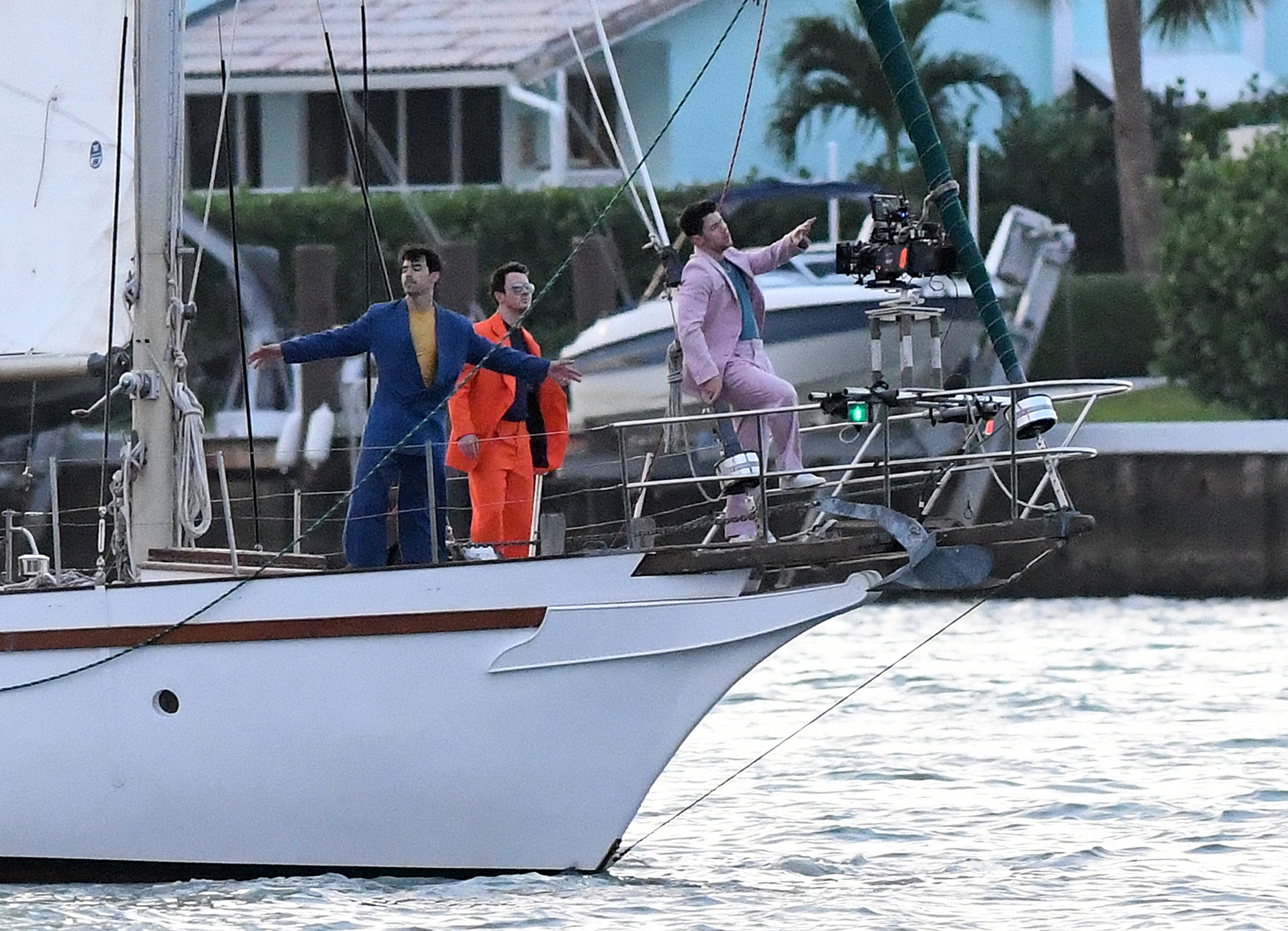 The Jonas Brothers reunite as a band to film a music video in Miami Beach