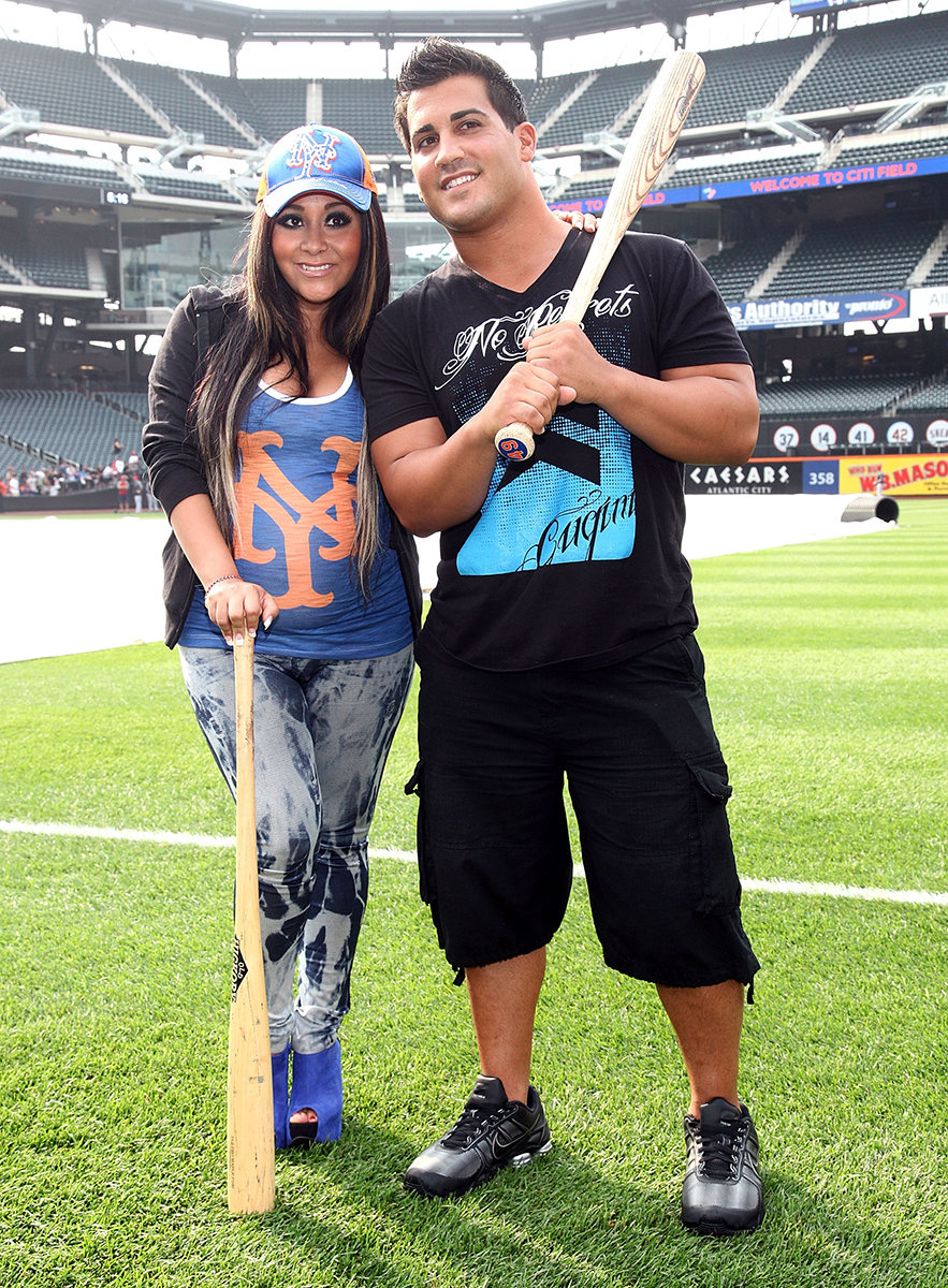 Nicole Snooki Polizzi Jionni LaValle relationship timeline