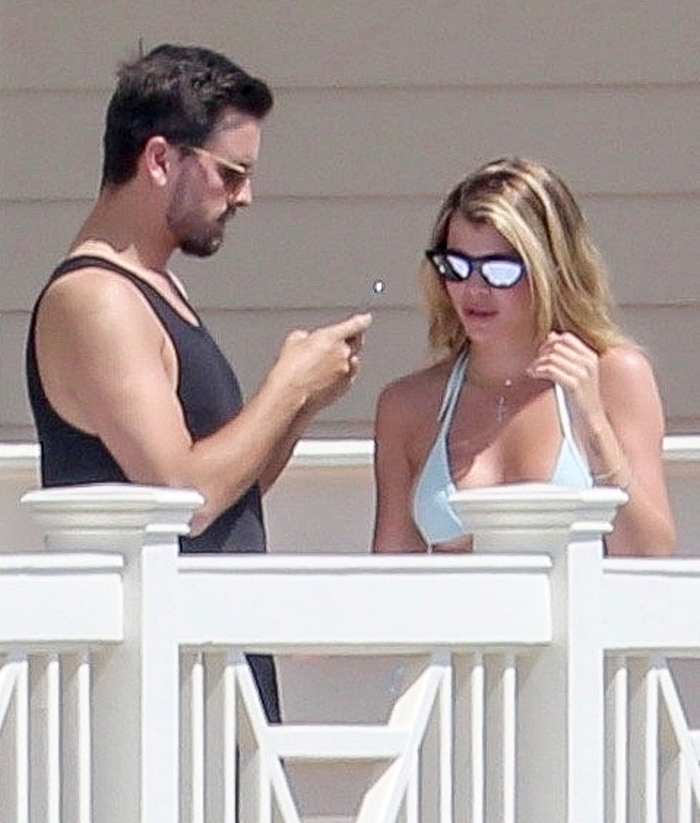 Sofia-Richie-spends-her-spring-break-with-Scott-Disick