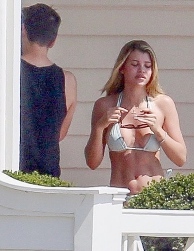 Sofia-Richie-spends-her-spring-break-with-Scott-Disick