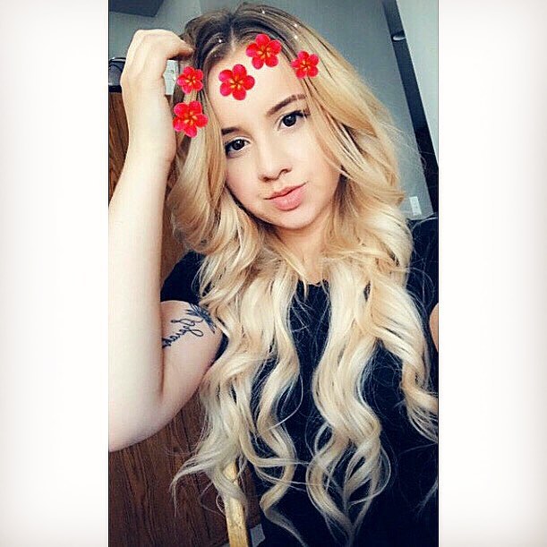 Young and Pregnant Star Kayla Sessler Shows Off Baby Bump at 15 Weeks