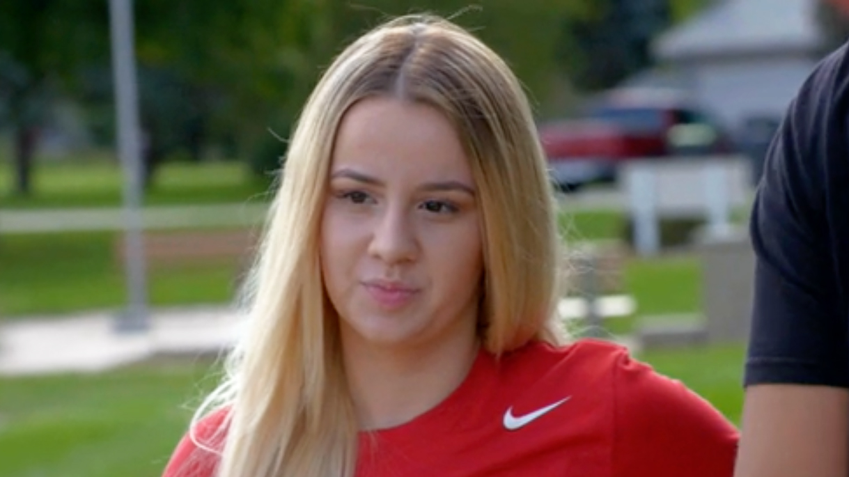 Young and Pregnant Star Kayla Sessler Shows Off Baby Bump at 15 Weeks