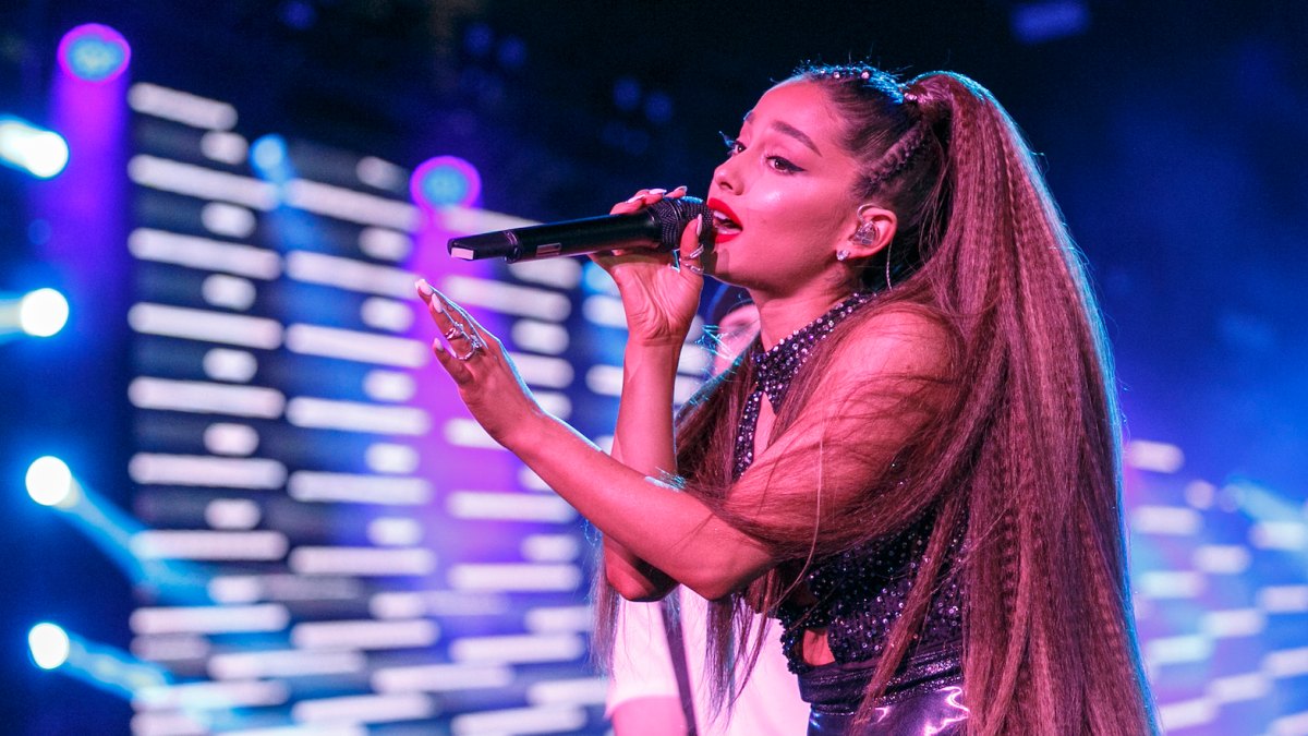 ariana-grande-best-performances