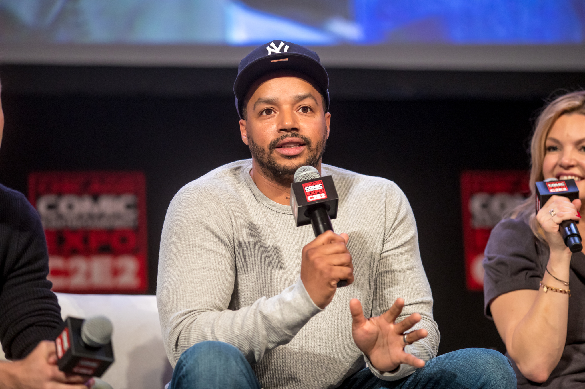 clueless-cast-reunion-c2e2-alicia-silverstone-paul-rudd