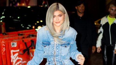 kylie jenner ass post baby body