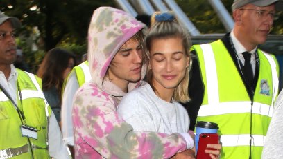 Justin Bieber tiedye hoodie Hailey Baldwin scrunchie grey sweats