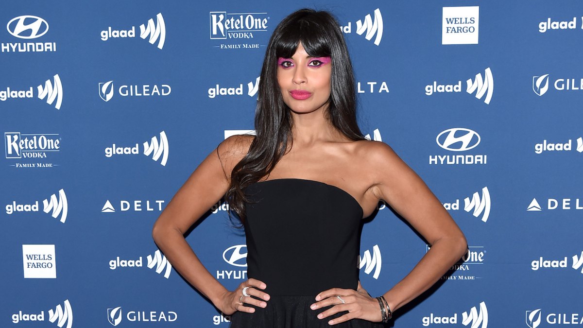 Jameela Jamil black dress pink eyeshadow cellulite photo body positivity