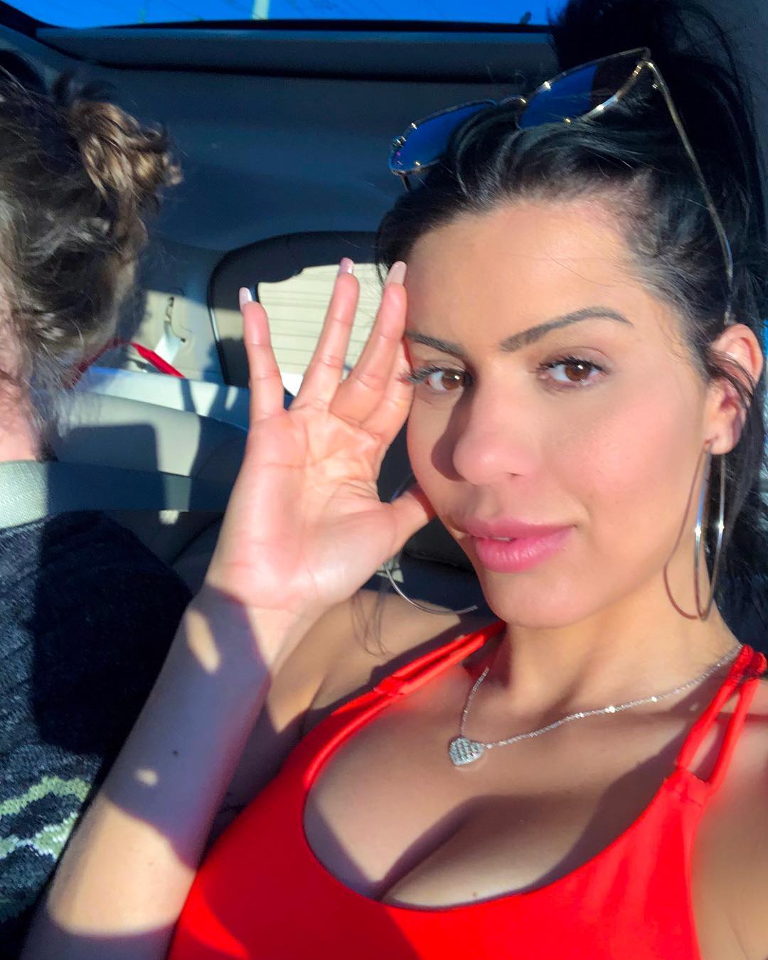90 Day Fiance Star Larissa Dos Santos Reveals Her Secret to a Cellulite-Free Tush