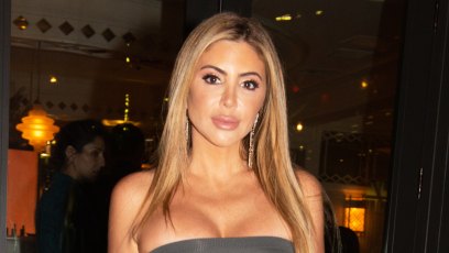 Larsa Pippen Mom Hot Bikini