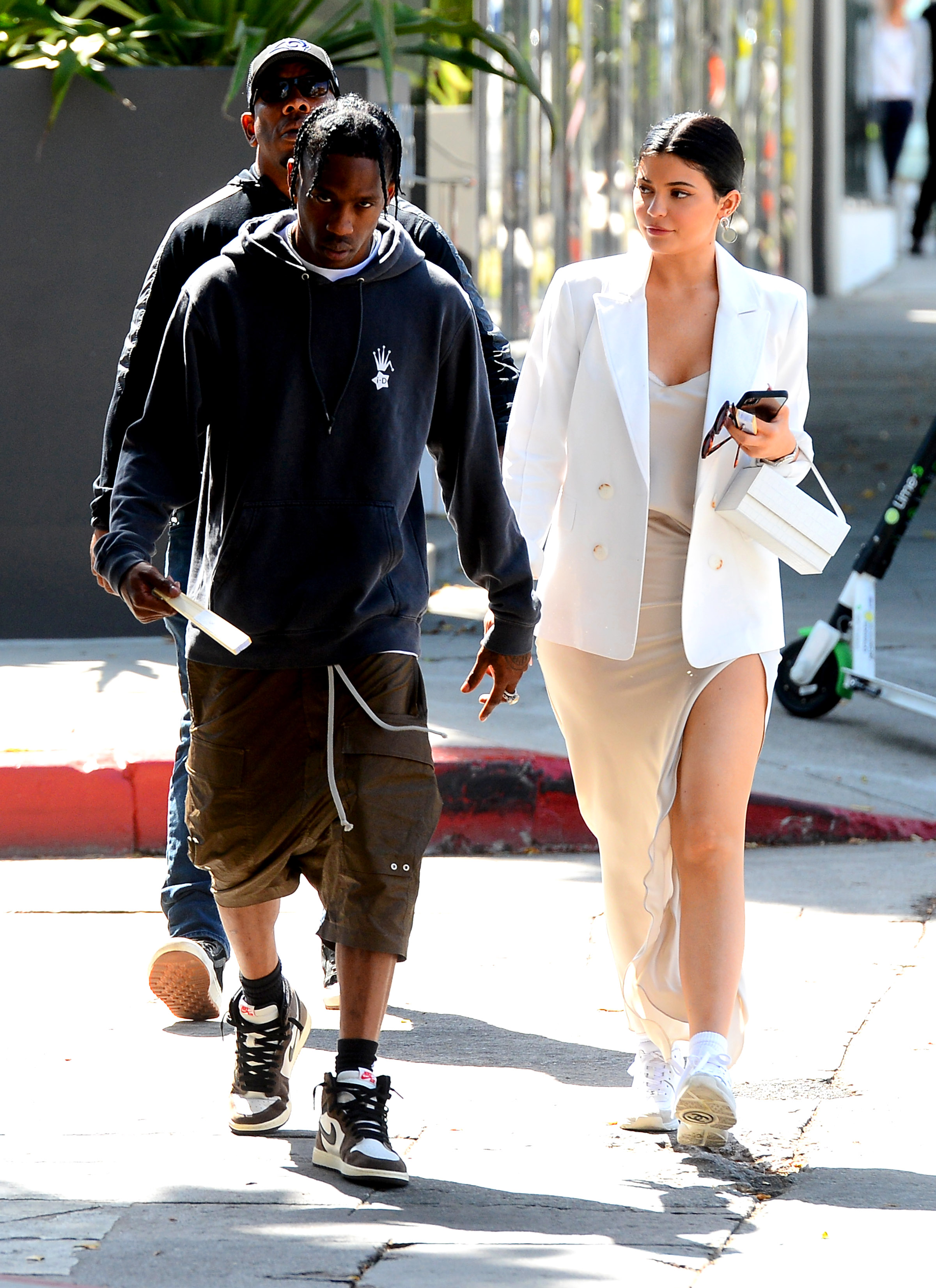 Kylie Jenner Travis Scott pda holding hands date