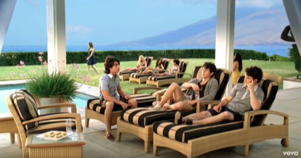 Jonas brothers burnin up