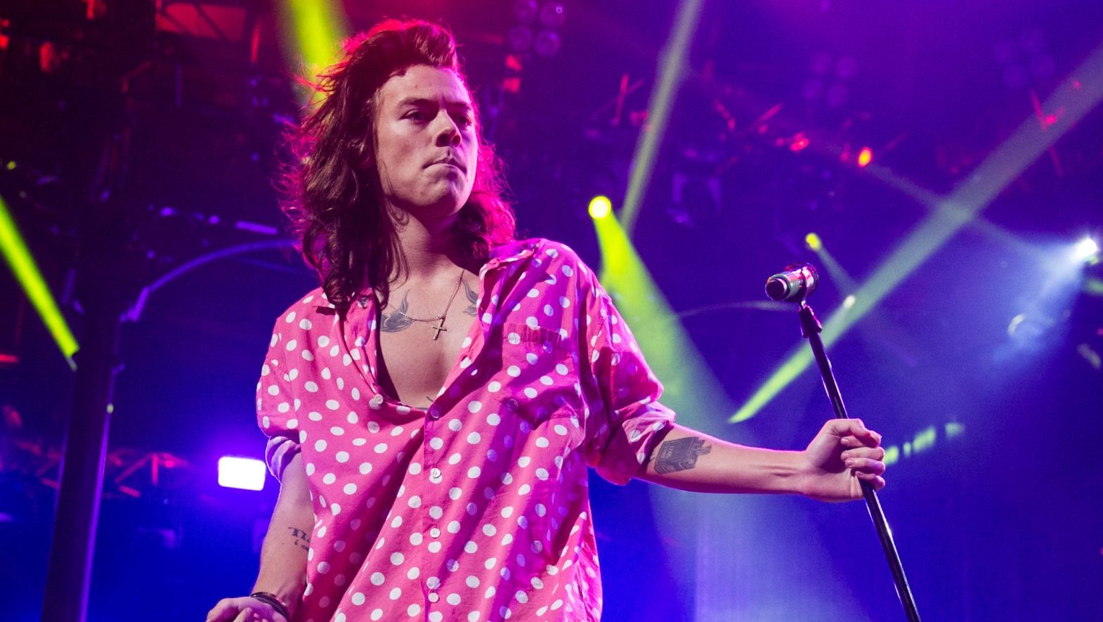 Flipboard: Harry Styles’ Fashion Evolution Is Something to Behold — See ...