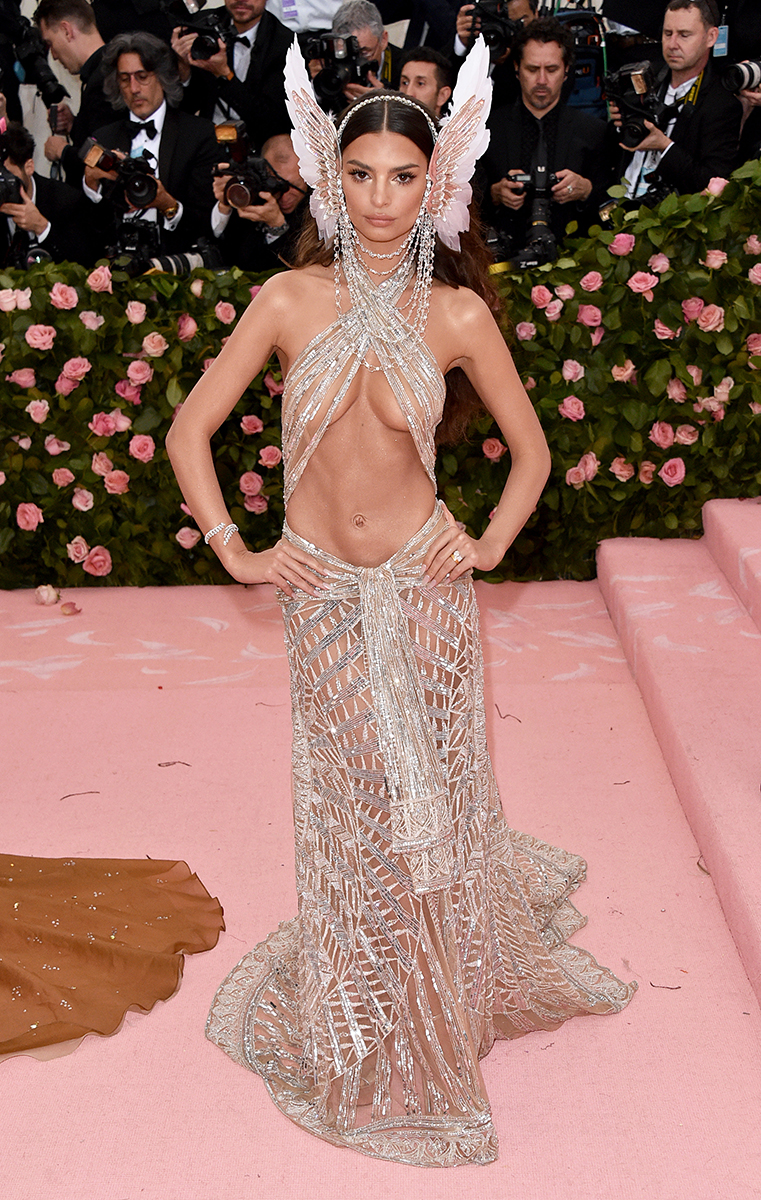 2019-Met-Gala--Emily-Ratajkowski