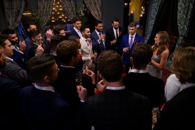 The Bachelorette Hannah Brown contestants cocktail party rose ceremony