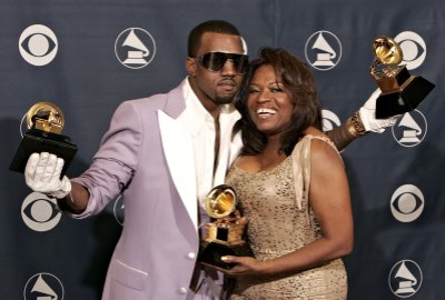 Kanye West Donda West mom death cosmetic surgery
