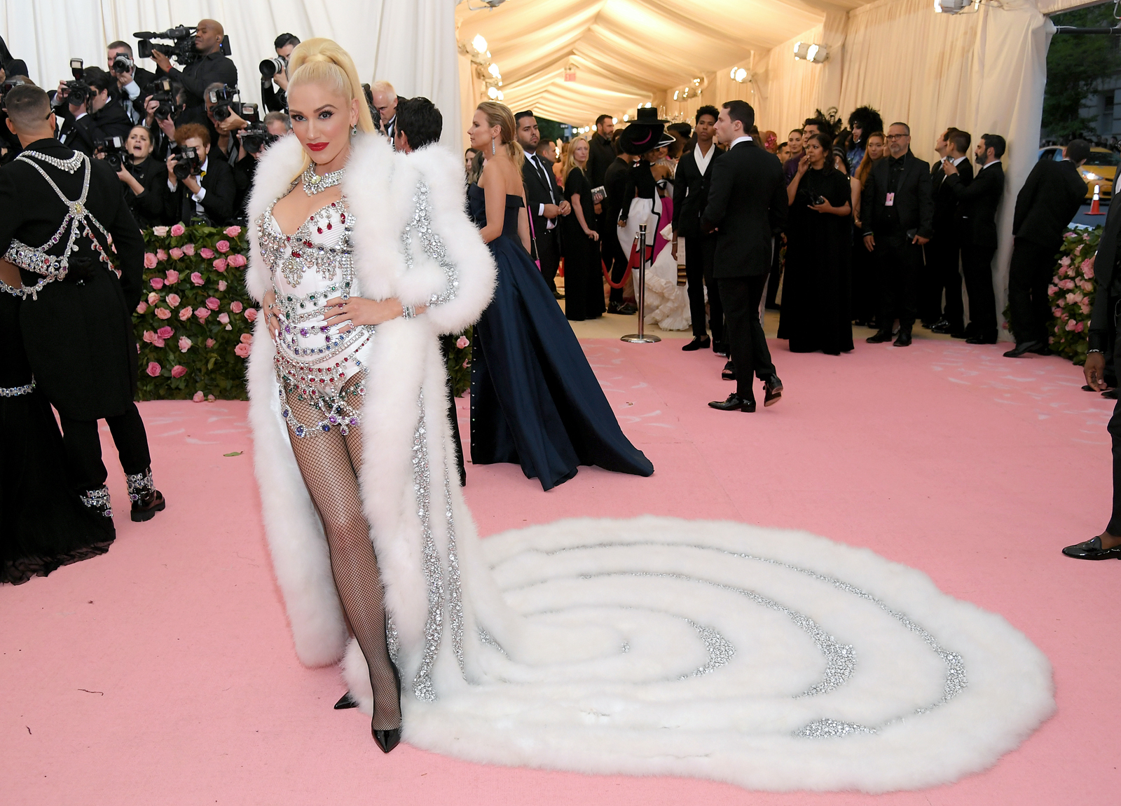 Gwen-Stefani-Met-Gala-2019