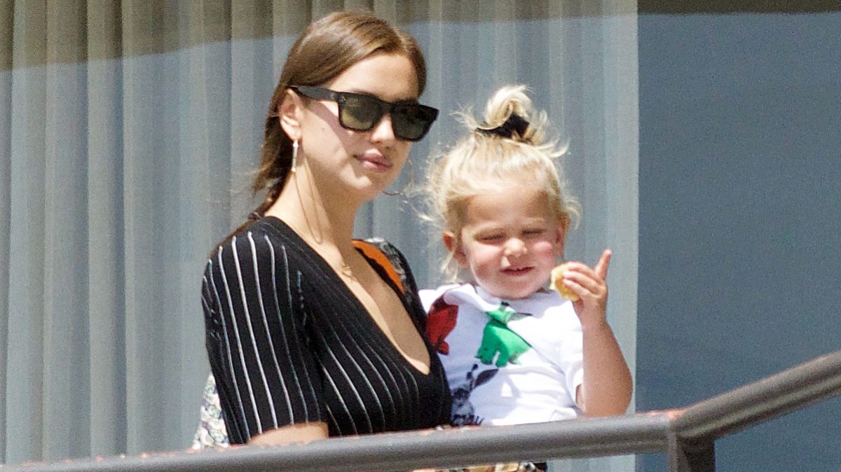 Irina Shayk Daughter Art Class LA