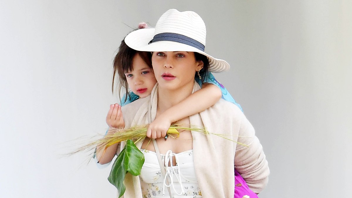 Jenna Dewan Everly Piggyback Ride