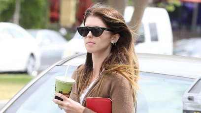 Katherine-Schwarzenegger-errands