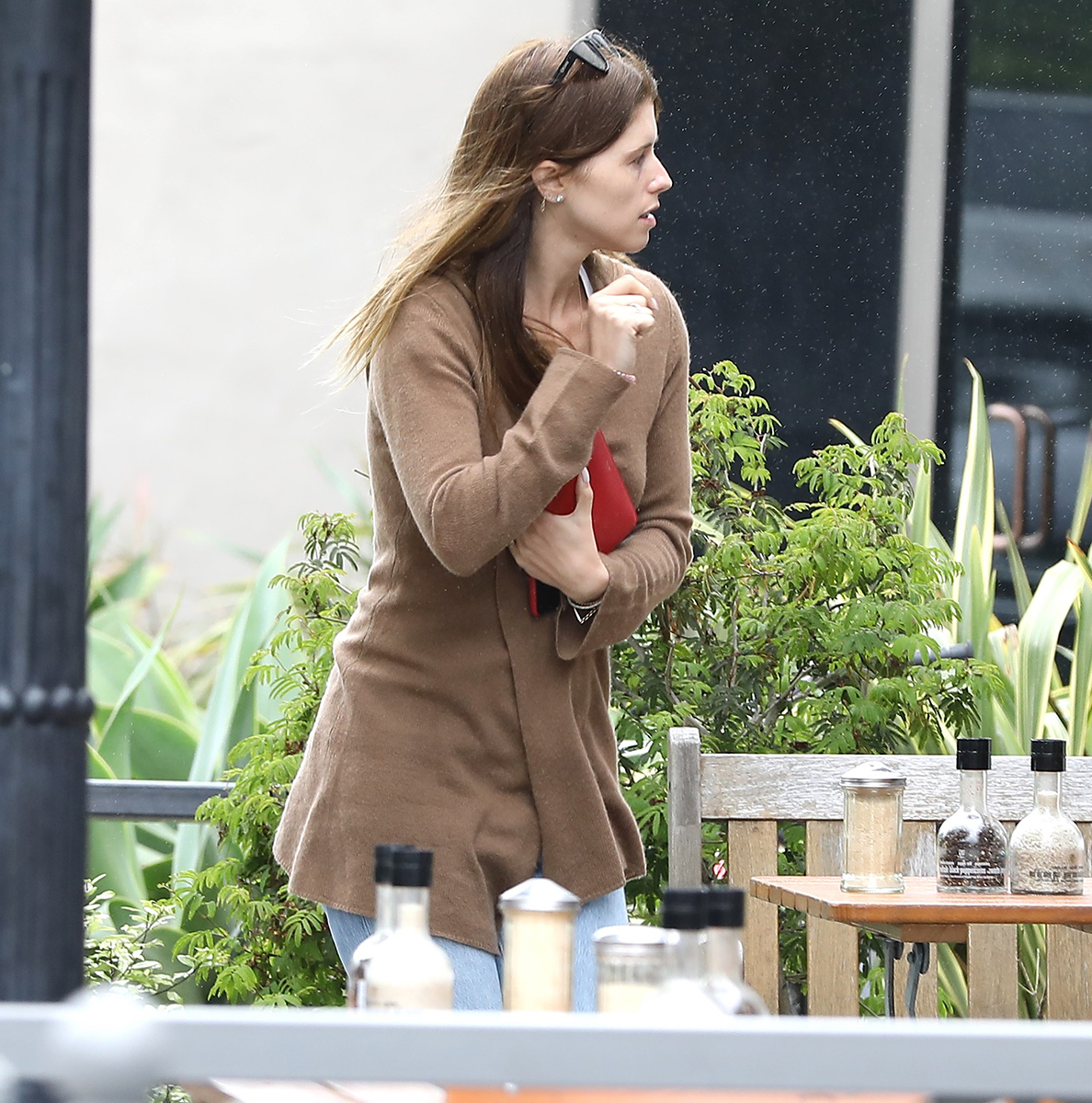 Katherine-Schwarzenegger-errands