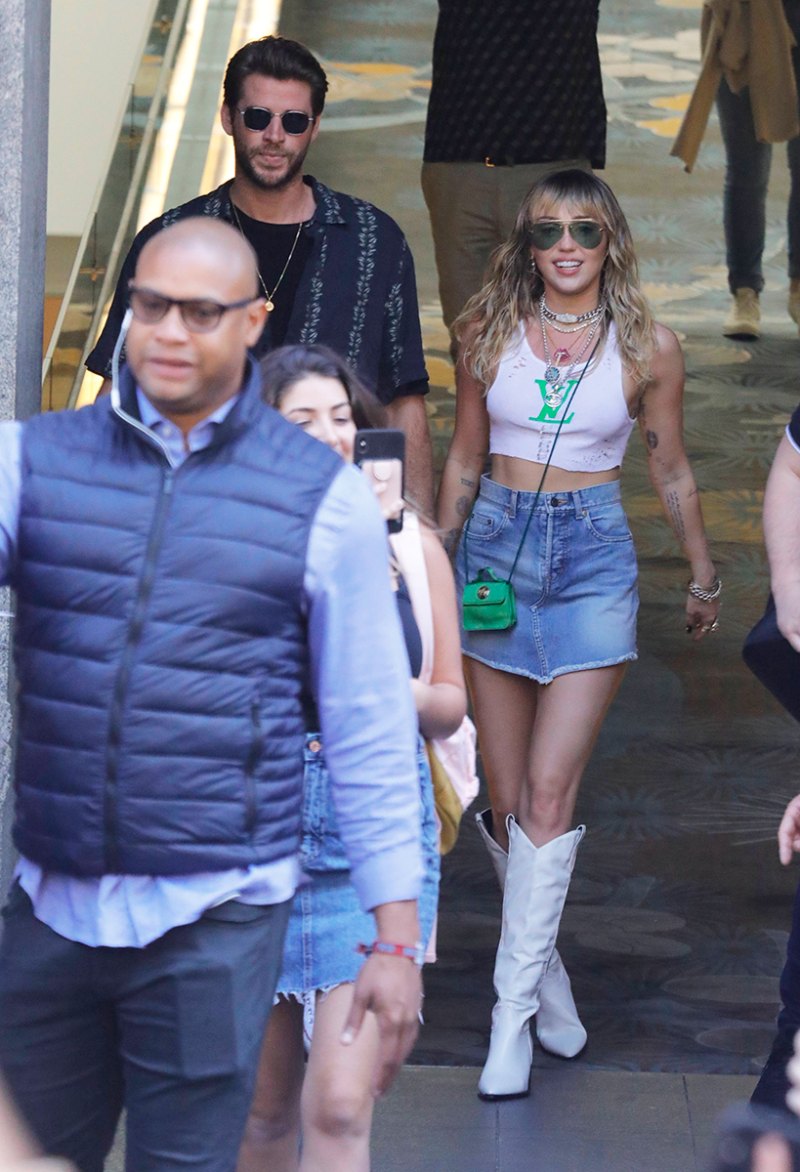 Miley Cyrus Liam Hemsworth Mandarin Hotel