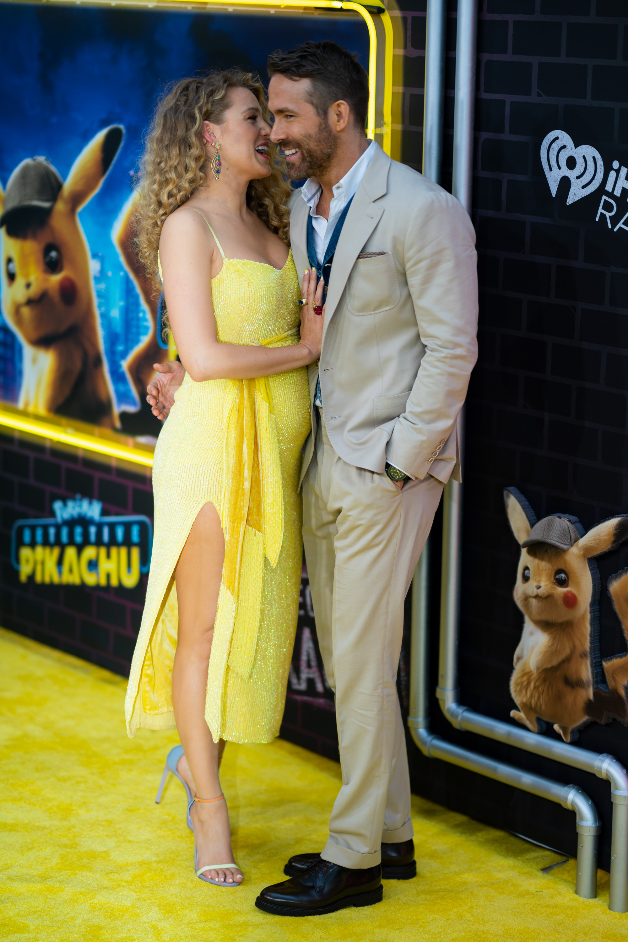 blake lively pregnant ryan reynolds detective pikachu