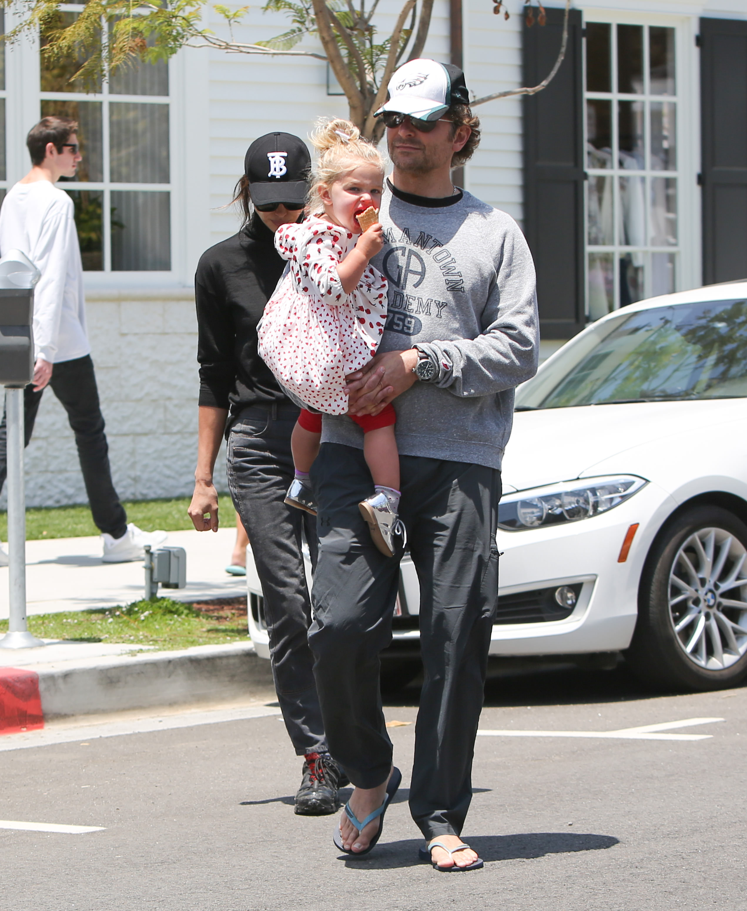 bradley-cooper-irina-shayk-lea