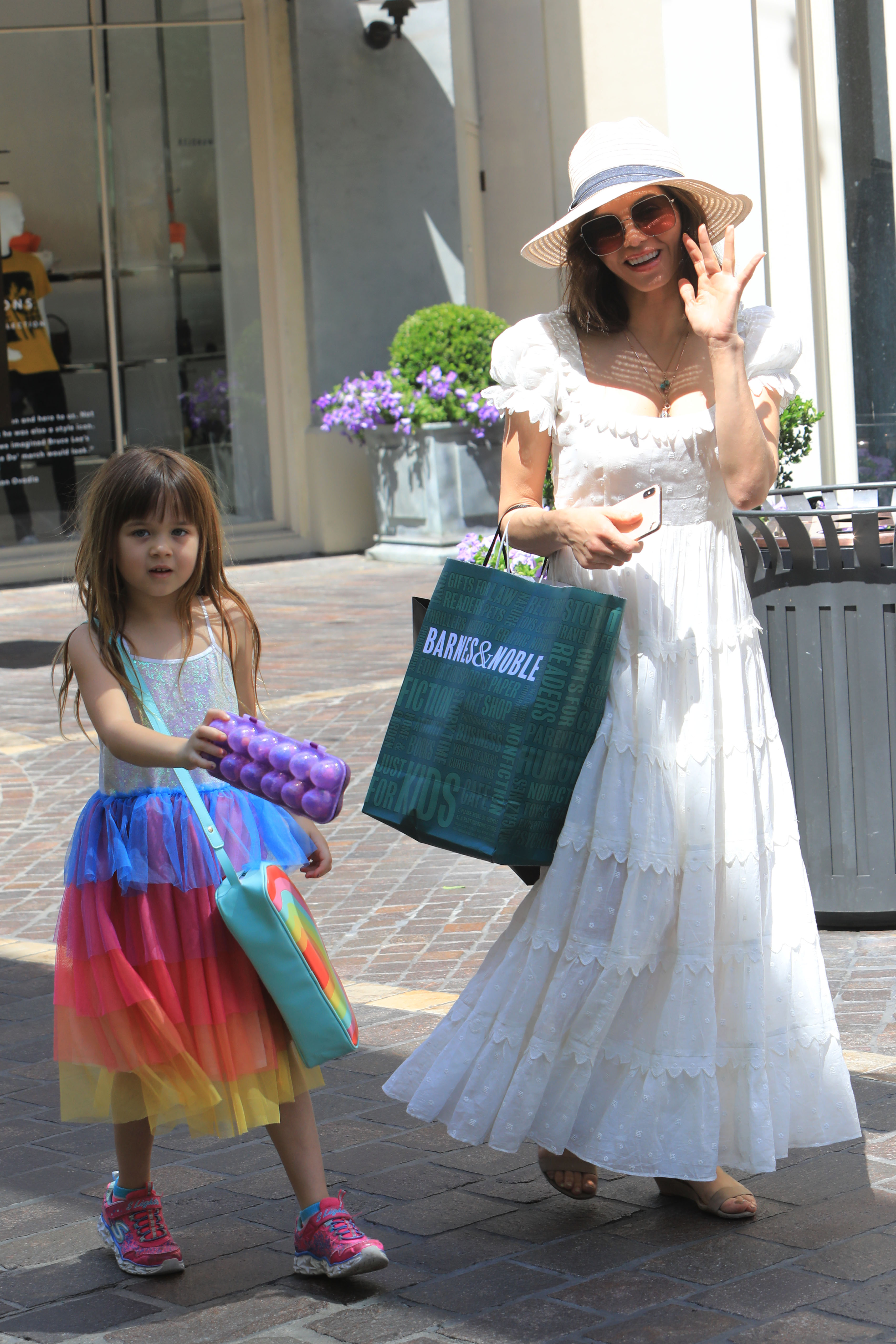 jenna-dewan-everly-mothers-day