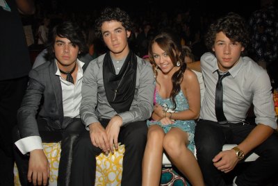 miley cyrus and the jonas brothers