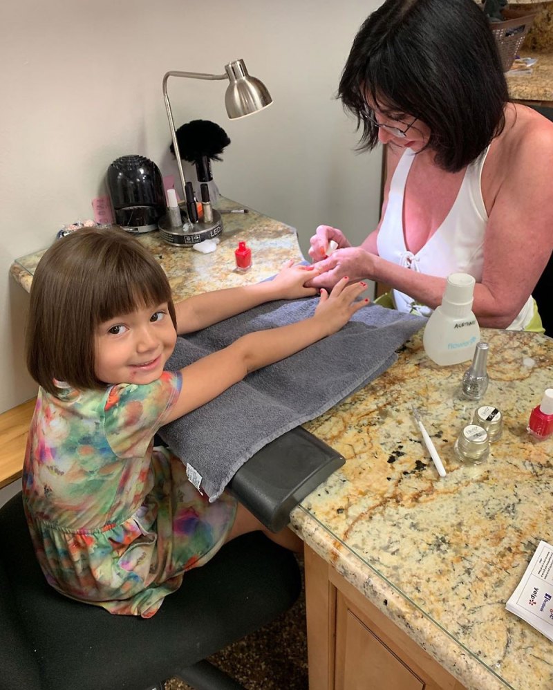 90 Day Fiance Star Nicole Nafziger Shows Off Daughter May Dramatic New Haircut