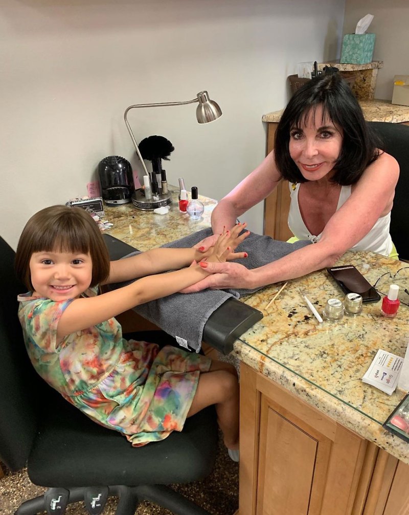 90 Day Fiance Star Nicole Nafziger Shows Off Daughter May Dramatic New Haircut