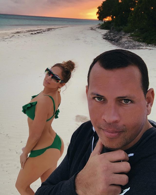 Alex Rodriguez Snaps Selfie With Jennifer Lopez Rocking Bikini