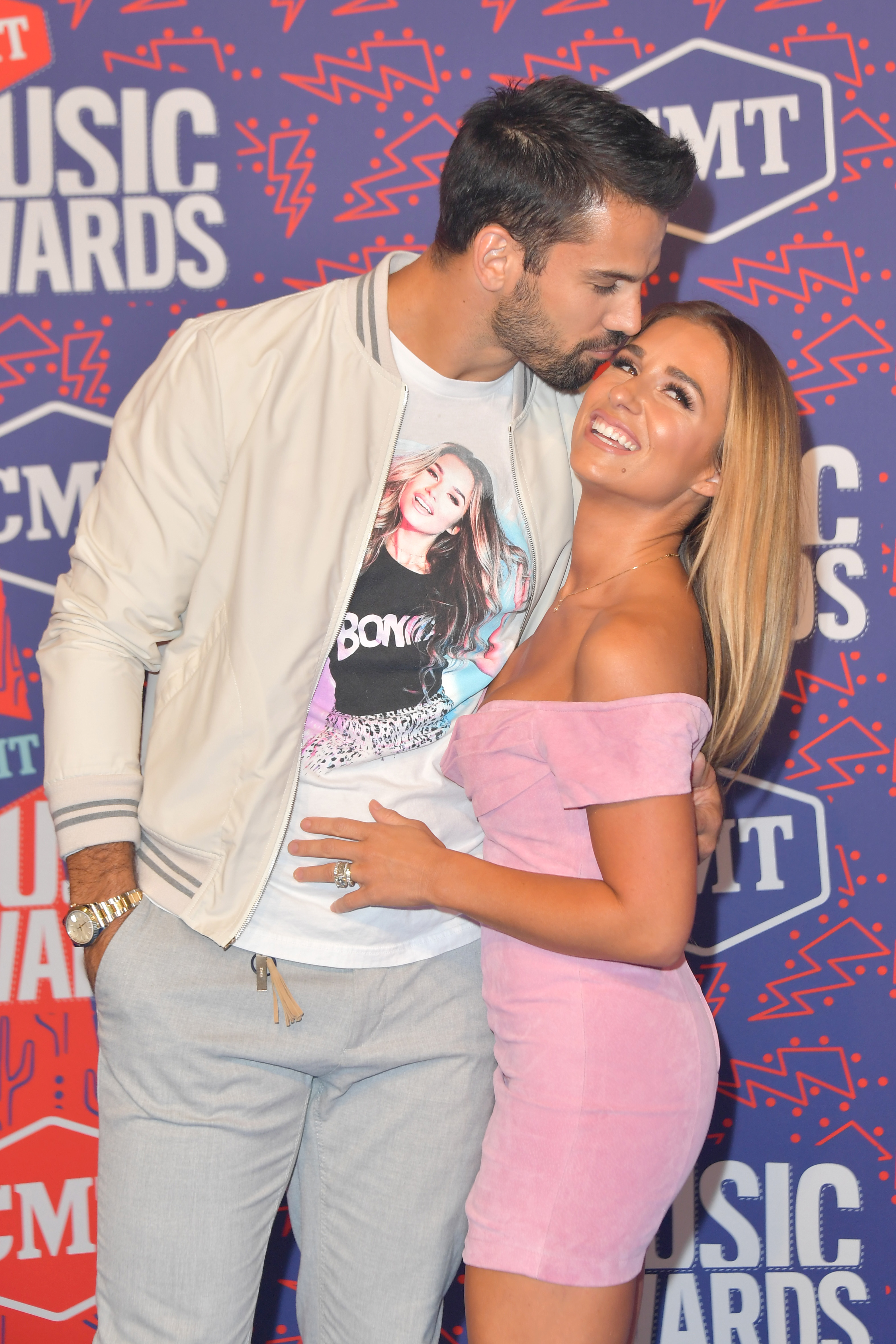 Eric Decker and Jessie James Decker 2019 cmt awards