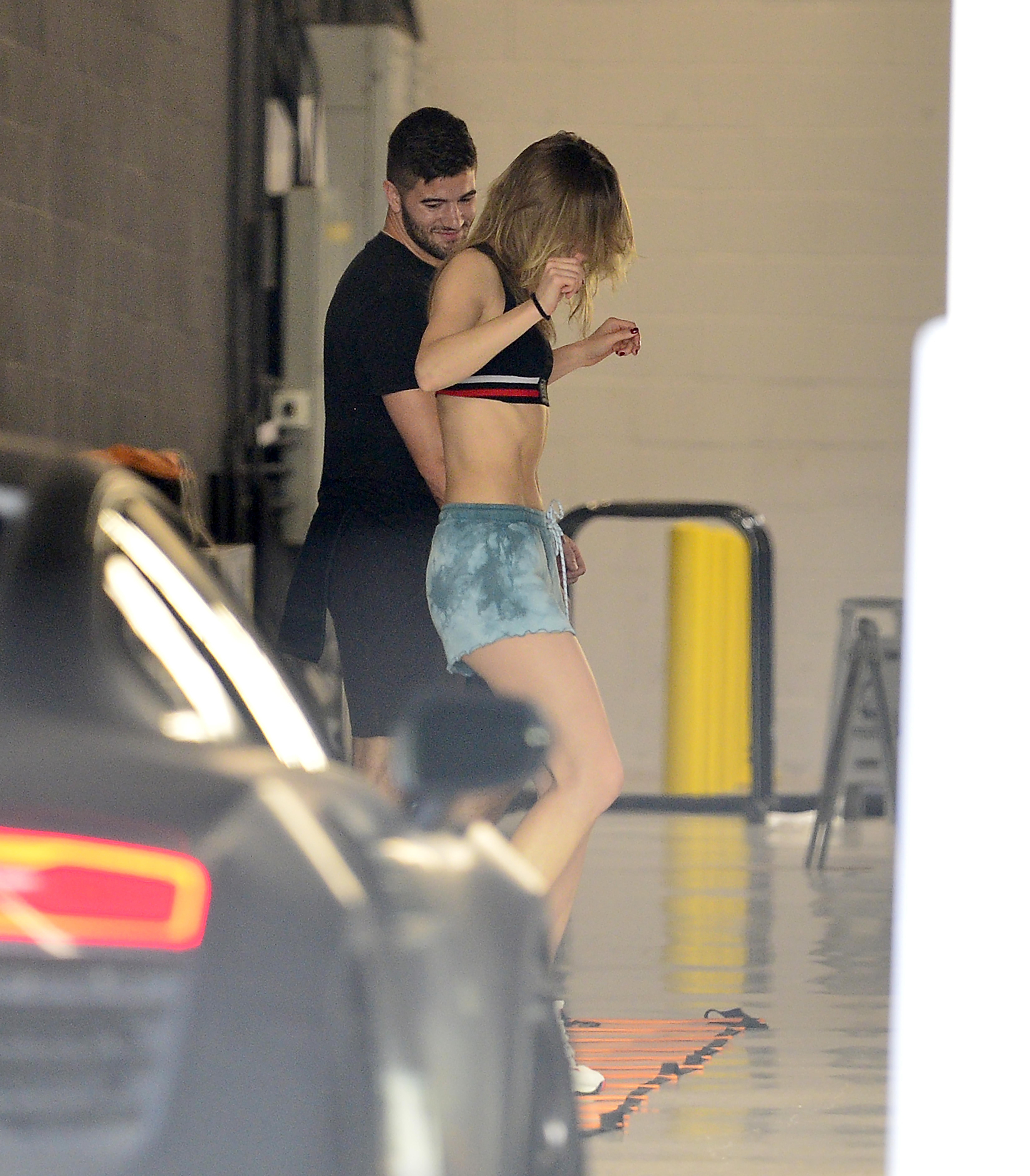 Suki Waterhouse dogpound los angeles trainer gym workout