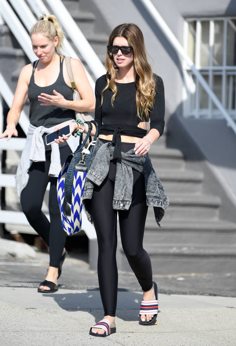 Katherine Schwarzenegger crop top abs
