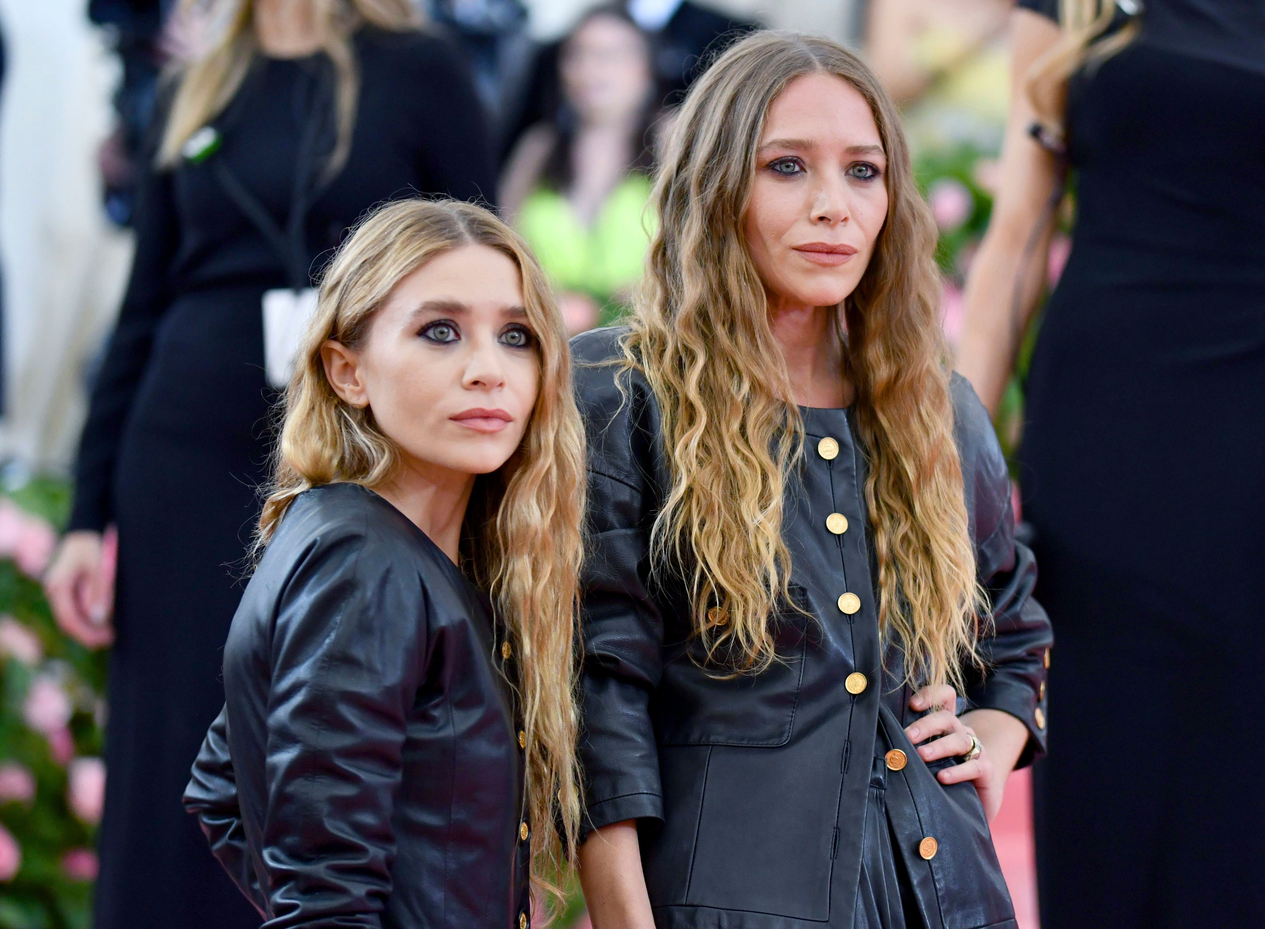 4343px x 3190px - Olsen Twins: Weird, Odd Moments From Mary-Kate and Ashley