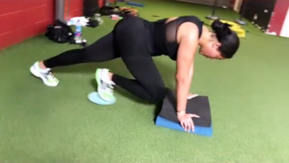 Jordyn Woods workout waist trainer sweaty fitnessiam