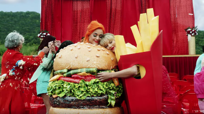 Taylor Swift and Katy Perry Hug While Wearing a Burger Costume and French Fry Costume During You Need to Calm Down Music Video