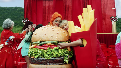 Taylor Swift and Katy Perry Hug While Wearing a Burger Costume and French Fry Costume During You Need to Calm Down Music Video