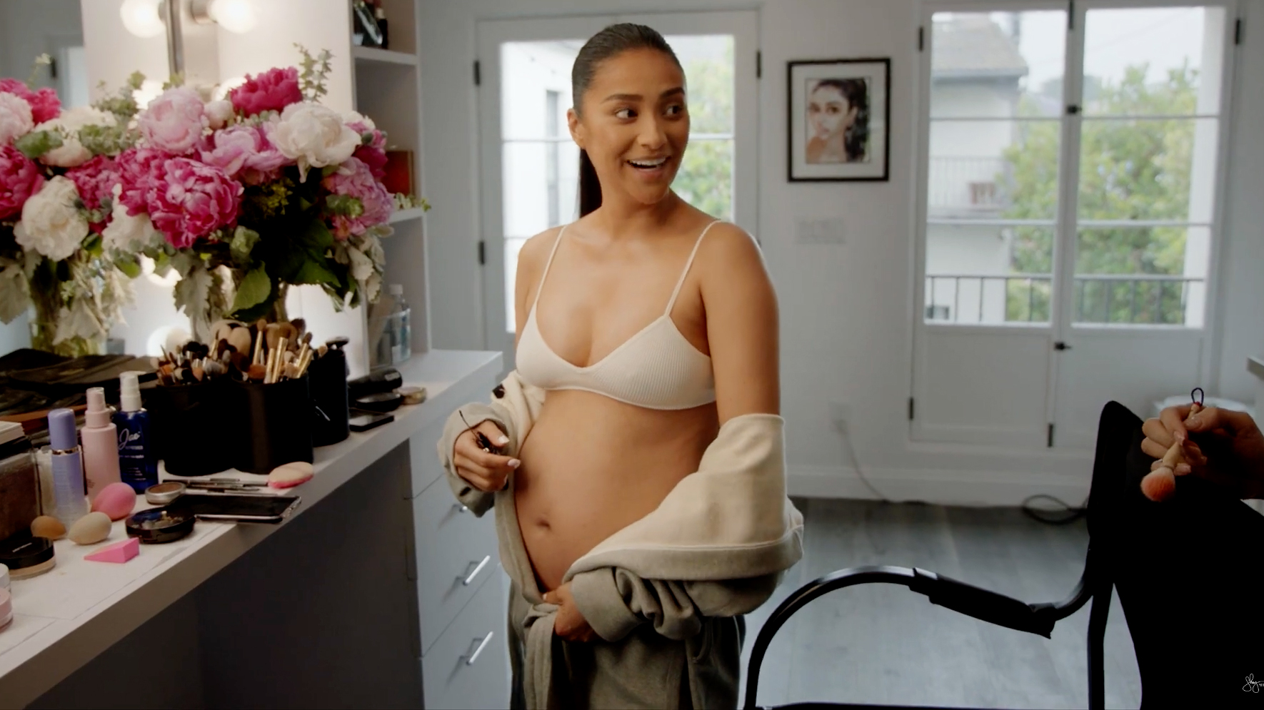 Shay Mitchell Pregnant