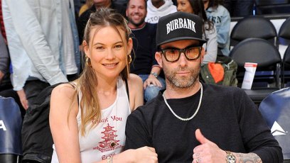 adam levine behati prinsloo how many kids