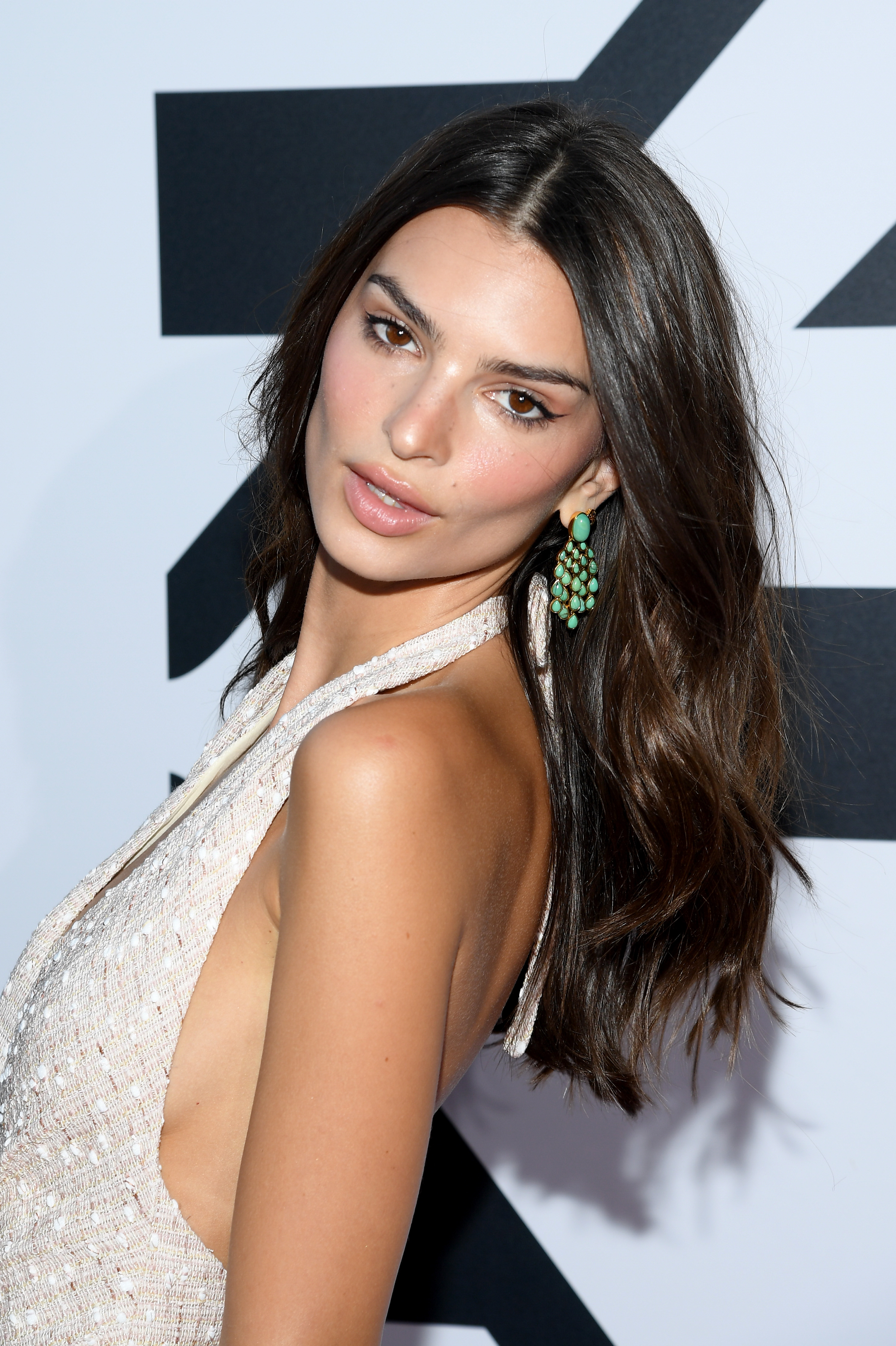 Emily Ratajkowski in a V-Neck Cream Dress