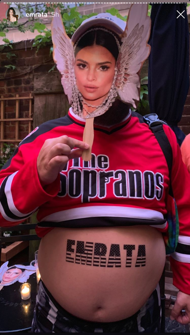 emily-ratajkowski-met-gala-masks-birthday